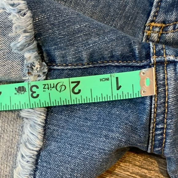 Adorable Loft Cutoff Denim Shorts- like new! Size 28 - Picture 6 of 10
